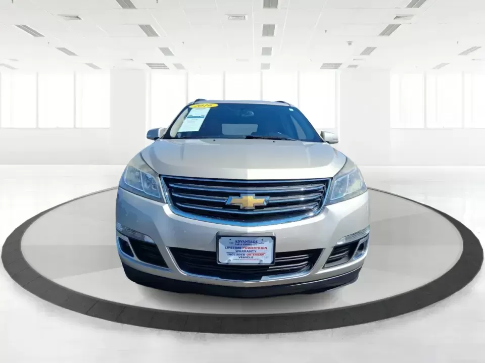 2016 Chevrolet Traverse 2LT (1GNKVHKD6GJ) with an 3.6L V-6 gasoline direct injection engine, 6-Speed Automatic transmission, located at 1184 Kauffman Ave, Fairborn, OH, 45324, (937) 908-9800, 39.807072, -84.030914 - Big weekends, busy school mornings, and long commutes feel a lot easier when you've got a roomy SUV that can handle passengers, cargo, and Ohio weather in one comfortable package. This **2016 Chevrolet Traverse 2LT** is built for real life-whether you're shuttling kids to activities, heading out for - Photo#5