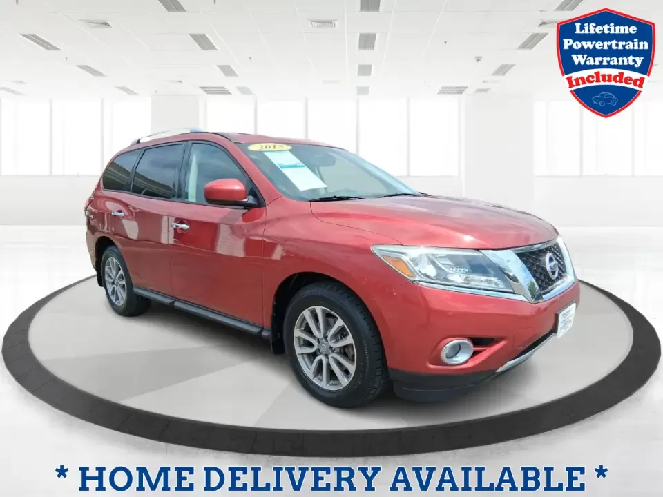 photo of 2015 Nissan Pathfinder SV