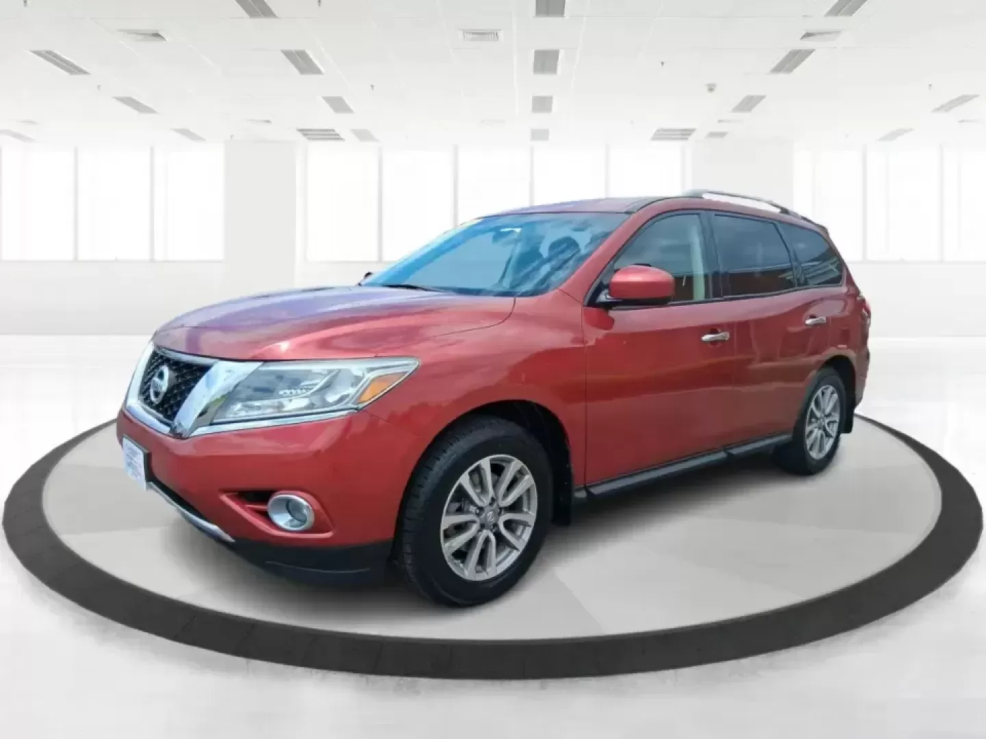 2015 Nissan Pathfinder SV (5N1AR2MM6FC) with an 3.5L V-6 DOHC engine, Continuously Variable Transmission transmission, located at 401 Woodman Dr, Riverside, OH, 45431, (937) 908-9800, 39.760899, -84.123421 - Need one SUV that can handle the weekday school run, the long commute down I675, and a spontaneous weekend escape to Carillon Historical Park or a day at the National Museum of the U.S. Air Force? This 2015 Nissan Pathfinder SV in eye-catching Cayenne Red is built for real life in Riverside, Ohio-ro - Photo#8