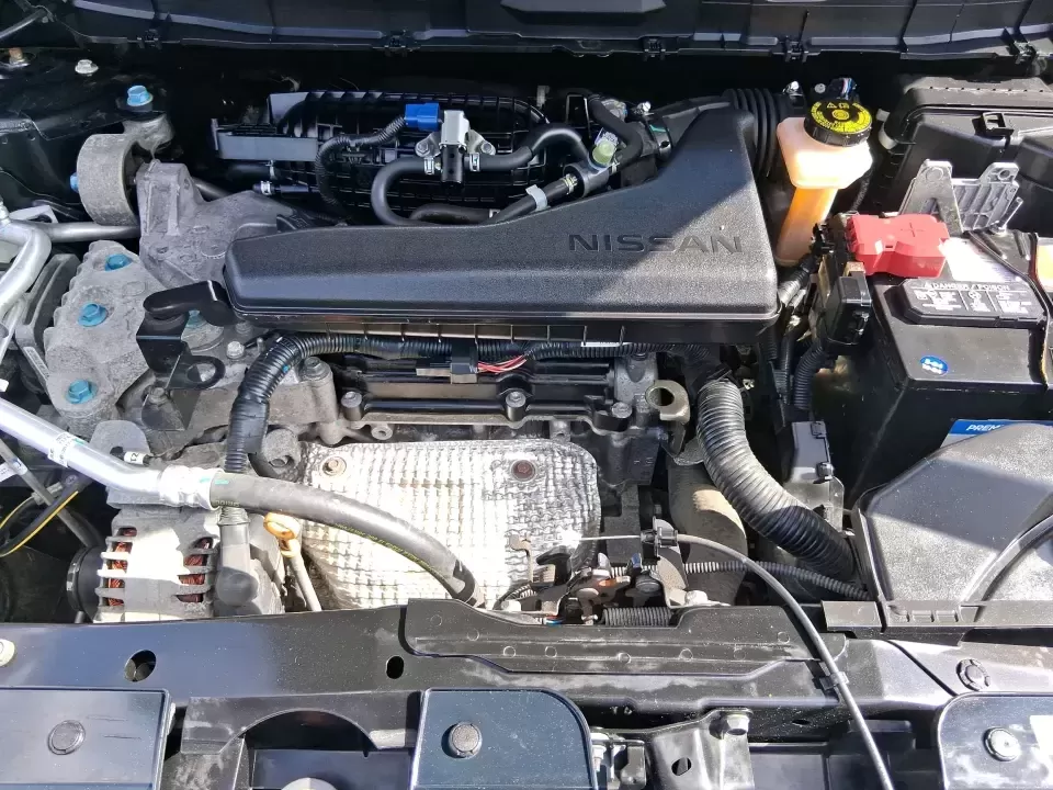 2017 Nissan Rogue SV (KNMAT2MV0HP) with an 2.5L I-4 DOHC engine, CVT transmission, located at 8750 N County Rd 25A, Piqua, OH, 45356, (937) 908-9800, 40.164391, -84.232513 - 2017 Nissan Rogue SV - Photo#11