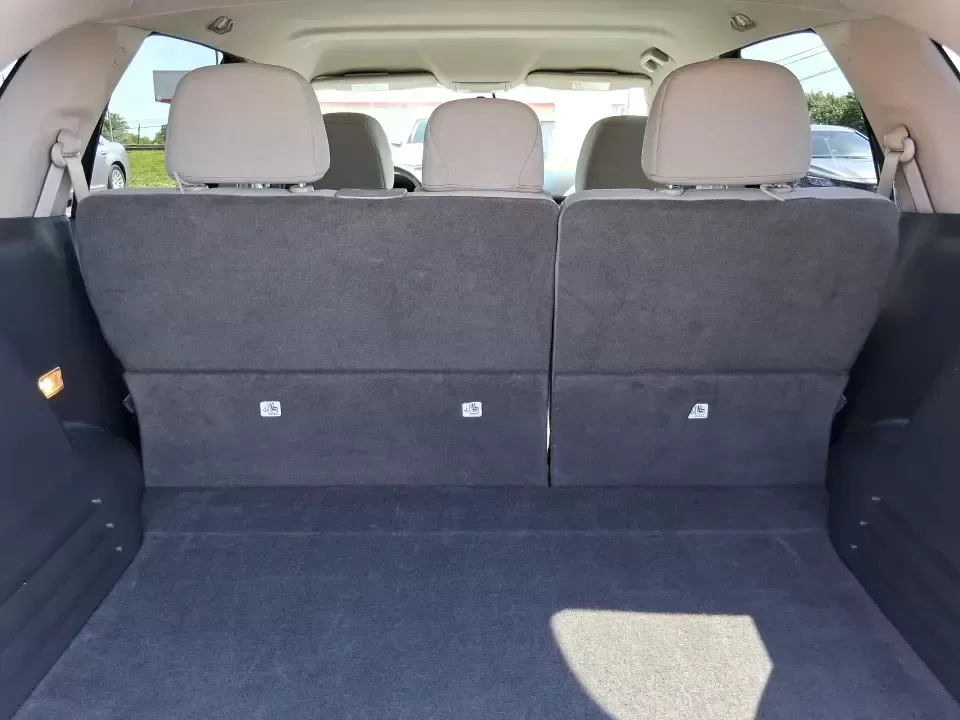 2013 Ford Edge SEL (2FMDK3JC2DB) with an 3.5L V6 DOHC 24V engine, 6-Speed Automatic transmission, located at 8750 N County Rd 25A, Piqua, OH, 45356, (937) 908-9800, 40.164391, -84.232513 - 2013 Ford Edge SEL - Photo#12