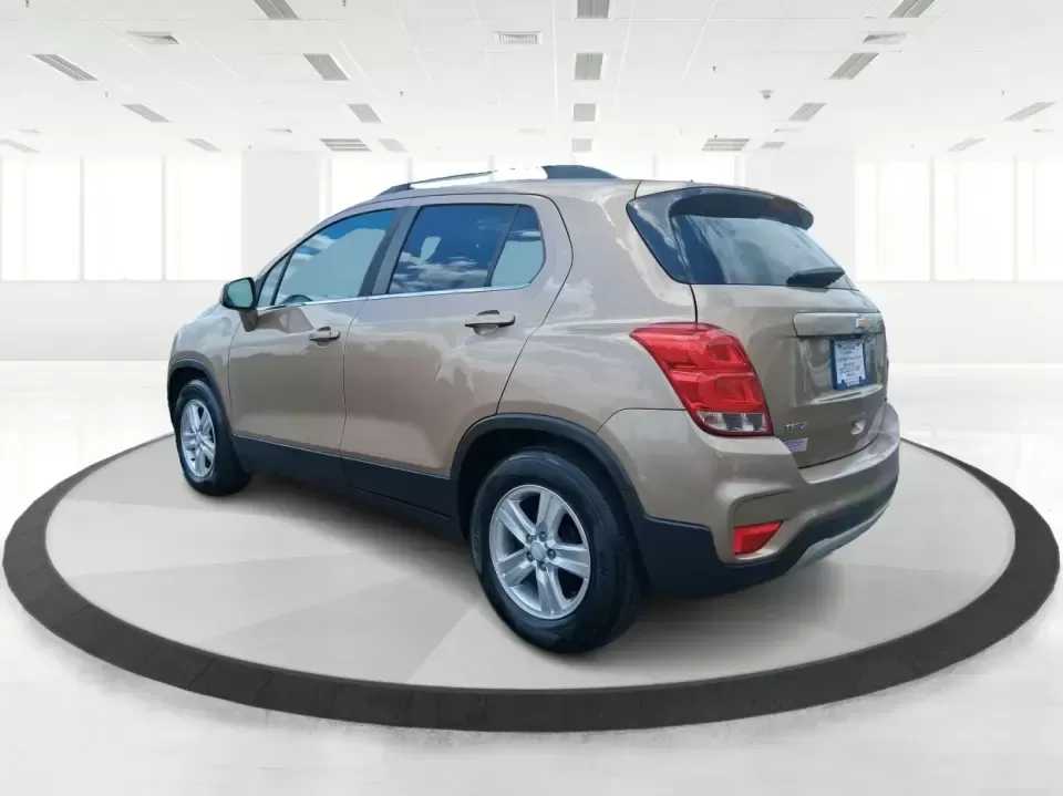 2018 Chevrolet Trax LT (3GNCJLSB1JL) with an ECOTEC 1.4L I-4 DOHC engine, 6A transmission, located at 4508 South Dixie Dr, Moraine, OH, 45439, (937) 908-9800, 39.689976, -84.218452 - Need a small SUV that fits city parking, handles daily commutes, and still has room for weekend getaways to Carillon Historical Park or a quick run down I75? This 2018 Chevrolet Trax LT is built for real-life Moraine and Dayton-area driving-easy to maneuver, comfortable for long stretches on South D - Photo#4