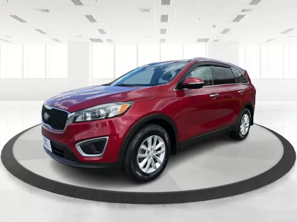 2016 Kia Sorento 2.4L LX (5XYPG4A38GG) with an 2.4L I-4 gasoline direct injection engine, 6-Speed Automatic transmission, located at 880 E. National Road, Vandalia, OH, 45377, (937) 908-9800, 39.891918, -84.183594 - Load up the family, point the hood toward I75, and make weekend plans feel easy again-this 2016 Kia Sorento LX is the kind of midsize SUV that fits real life in Vandalia, from school runs and grocery stops to road trips toward Dayton or a quick getaway out by the Great Miami River. Finished in stand - Photo#8