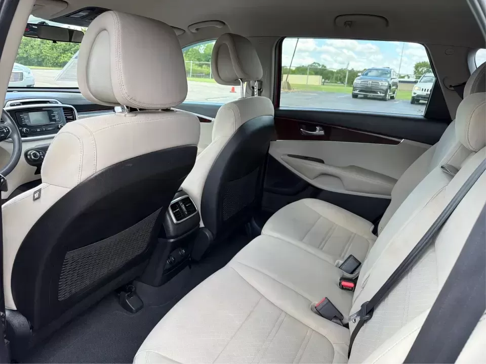 2016 Kia Sorento 2.4L LX (5XYPG4A38GG) with an 2.4L I-4 gasoline direct injection engine, 6-Speed Automatic transmission, located at 880 E. National Road, Vandalia, OH, 45377, (937) 908-9800, 39.891918, -84.183594 - Load up the family, point the hood toward I75, and make weekend plans feel easy again-this 2016 Kia Sorento LX is the kind of midsize SUV that fits real life in Vandalia, from school runs and grocery stops to road trips toward Dayton or a quick getaway out by the Great Miami River. Finished in stand - Photo#10