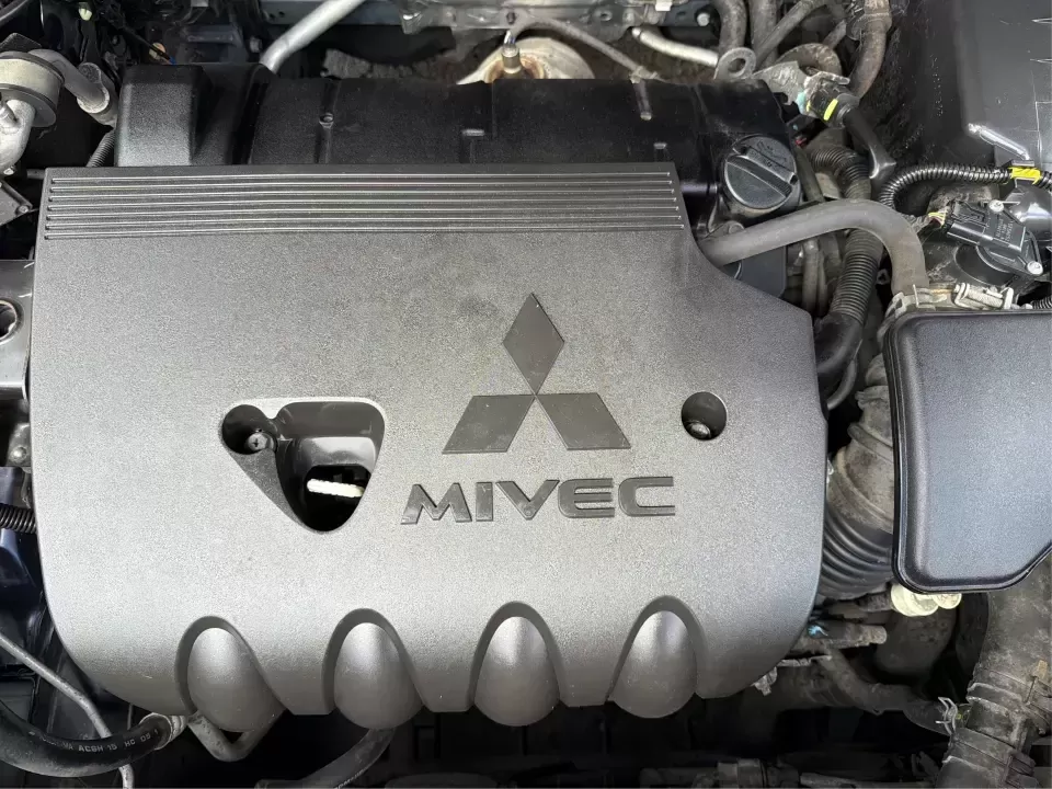 2018 Mitsubishi Outlander SEL (JA4AD3A39JJ) with an 2.4L I-4 variable valve control engine, CVT transmission, located at 1230 East Main St, Xenia, OH, 45385, (937) 908-9800, 39.688026, -83.910172 - Weekend road trips to John Bryan State Park, daily commutes down US-35, or school-drop runs around Xenia's neighborhoods-this 2018 Mitsubishi Outlander SEL is the kind of SUV that fits real life. Finished in eye-catching Cosmic Blue Metallic and built with three-row flexibility, it's a smart pick fo - Photo#11