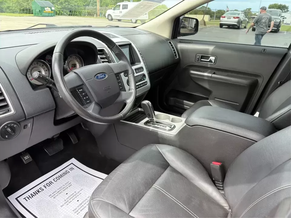 2007 Ford Edge SEL Plus (2FMDK39CX7B) with an Duratec 3.5L V-6 DOHC engine, 6-Speed Automatic Overdrive transmission, located at 880 E. National Road, Vandalia, OH, 45377, (937) 908-9800, 39.891918, -84.183594 - Need a comfortable, confident SUV for daily commuting on I75, school drop-offs, or weekend runs to Englewood MetroPark? This 2007 Ford Edge SEL Plus blends roomy practicality with upscale touches, making it a smart pick for drivers who want an easy-to-live-with crossover that fits real life in Vanda - Photo#9