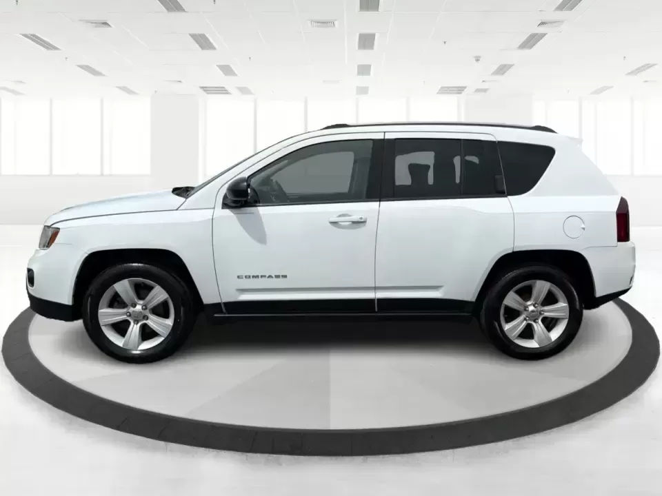 2016 Jeep Compass Sport (1C4NJCBA1GD) with an 2.0L L4 DOHC 16V engine, Automatic transmission, located at 4508 South Dixie Dr, Moraine, OH, 45439, (937) 908-9800, 39.689976, -84.218452 - **Adventure Awaits with the 2016 Jeep Compass Sport in Fairborn, OH!**<br /> <br /> Are you and your family ready to embark on thrilling weekend adventures or find the ideal companion for your daily commute? Look no further! The 2016 Jeep Compass Sport is the perfect SUV for those who need a dependa - Photo#5