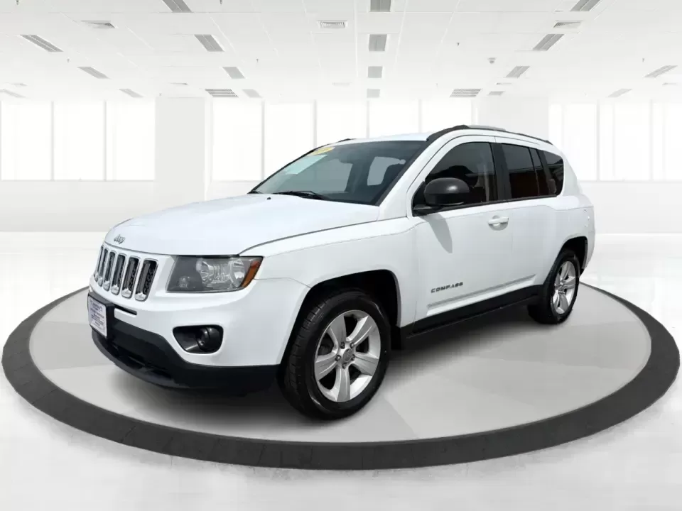 2016 Jeep Compass Sport (1C4NJCBA1GD) with an 2.0L L4 DOHC 16V engine, Automatic transmission, located at 4508 South Dixie Dr, Moraine, OH, 45439, (937) 908-9800, 39.689976, -84.218452 - **Adventure Awaits with the 2016 Jeep Compass Sport in Fairborn, OH!**<br /> <br /> Are you and your family ready to embark on thrilling weekend adventures or find the ideal companion for your daily commute? Look no further! The 2016 Jeep Compass Sport is the perfect SUV for those who need a dependa - Photo#8