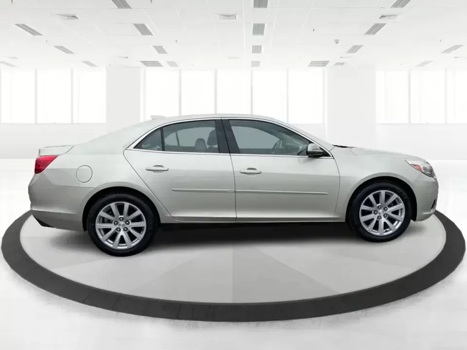 2015 Chevrolet Malibu 2LT (1G11D5SL1FF) with an ECOTEC 2.5L I-4 gasoline direct injection engine, 6-Speed Automatic transmission, located at 4508 South Dixie Dr, Moraine, OH, 45439, (937) 908-9800, 39.689976, -84.218452 - Set up for the daily commute, school drop-offs, and easy weekend getaways, this 2015 Chevrolet Malibu 2LT is the kind of comfortable midsize sedan that fits real life in the Miami Valley. With its smooth ride, practical cabin space, and commuter-friendly efficiency, it's a smart pick for drivers who - Photo#1