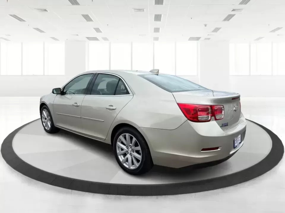 2015 Chevrolet Malibu 2LT (1G11D5SL1FF) with an ECOTEC 2.5L I-4 gasoline direct injection engine, 6-Speed Automatic transmission, located at 4508 South Dixie Dr, Moraine, OH, 45439, (937) 908-9800, 39.689976, -84.218452 - Set up for the daily commute, school drop-offs, and easy weekend getaways, this 2015 Chevrolet Malibu 2LT is the kind of comfortable midsize sedan that fits real life in the Miami Valley. With its smooth ride, practical cabin space, and commuter-friendly efficiency, it's a smart pick for drivers who - Photo#4