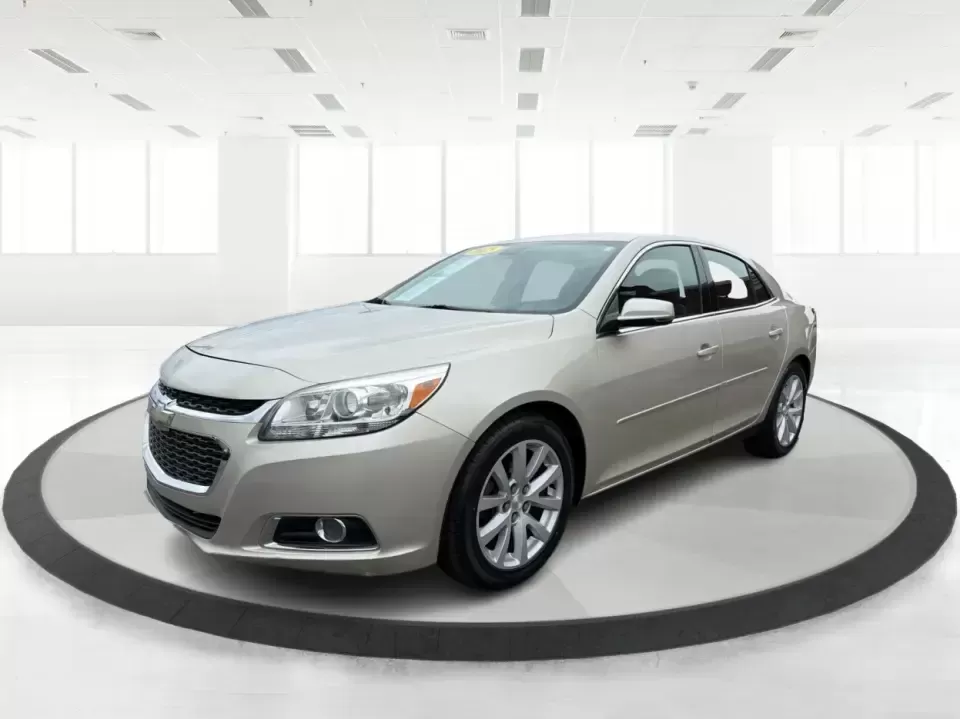 2015 Chevrolet Malibu 2LT (1G11D5SL1FF) with an ECOTEC 2.5L I-4 gasoline direct injection engine, 6-Speed Automatic transmission, located at 4508 South Dixie Dr, Moraine, OH, 45439, (937) 908-9800, 39.689976, -84.218452 - Set up for the daily commute, school drop-offs, and easy weekend getaways, this 2015 Chevrolet Malibu 2LT is the kind of comfortable midsize sedan that fits real life in the Miami Valley. With its smooth ride, practical cabin space, and commuter-friendly efficiency, it's a smart pick for drivers who - Photo#8