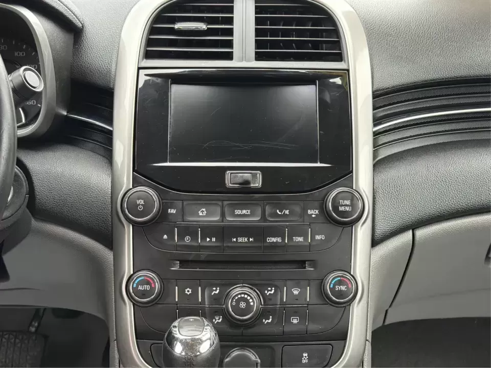 2015 Chevrolet Malibu 2LT (1G11D5SL1FF) with an ECOTEC 2.5L I-4 gasoline direct injection engine, 6-Speed Automatic transmission, located at 4508 South Dixie Dr, Moraine, OH, 45439, (937) 908-9800, 39.689976, -84.218452 - Set up for the daily commute, school drop-offs, and easy weekend getaways, this 2015 Chevrolet Malibu 2LT is the kind of comfortable midsize sedan that fits real life in the Miami Valley. With its smooth ride, practical cabin space, and commuter-friendly efficiency, it's a smart pick for drivers who - Photo#13