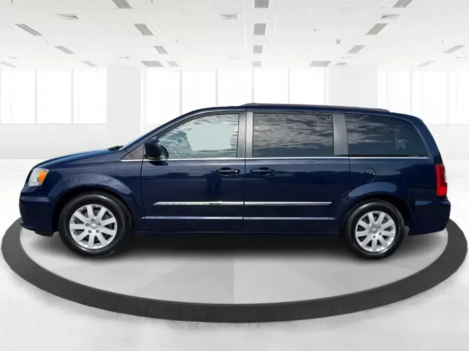 2015 Chrysler Town and Country Touring (2C4RC1BG1FR) with an 3.6L V-6 DOHC engine, 6-Speed Automatic transmission, located at 1951 S Dayton Lakeview Rd., New Carlisle, OH, 45344, (937) 908-9800, 39.890999, -84.050255 - Load up the kids, the snacks, and the luggage-this 2015 Chrysler Town and Country Touring is built for real life in New Carlisle, whether you're running daily school drop-offs, commuting toward Dayton, or packing up for a weekend road trip. Finished in eye-catching True Blue Pearlcoat, this family - Photo#5