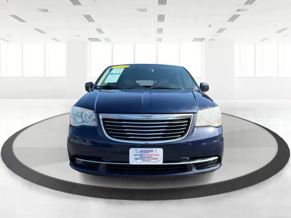 2015 Chrysler Town and Country Touring (2C4RC1BG1FR) with an 3.6L V-6 DOHC engine, 6-Speed Automatic transmission, located at 1951 S Dayton Lakeview Rd., New Carlisle, OH, 45344, (937) 908-9800, 39.890999, -84.050255 - Load up the kids, the snacks, and the luggage-this 2015 Chrysler Town and Country Touring is built for real life in New Carlisle, whether you're running daily school drop-offs, commuting toward Dayton, or packing up for a weekend road trip. Finished in eye-catching True Blue Pearlcoat, this family - Photo#7