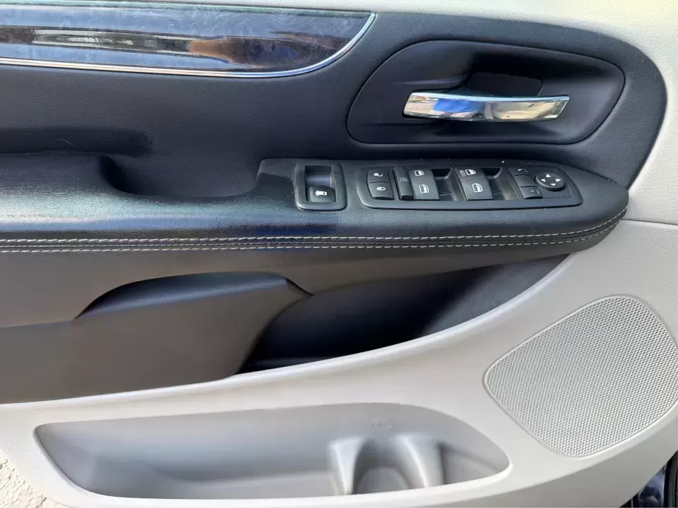 2015 Chrysler Town and Country Touring (2C4RC1BG1FR) with an 3.6L V-6 DOHC engine, 6-Speed Automatic transmission, located at 1951 S Dayton Lakeview Rd., New Carlisle, OH, 45344, (937) 908-9800, 39.890999, -84.050255 - Load up the kids, the snacks, and the luggage-this 2015 Chrysler Town and Country Touring is built for real life in New Carlisle, whether you're running daily school drop-offs, commuting toward Dayton, or packing up for a weekend road trip. Finished in eye-catching True Blue Pearlcoat, this family - Photo#19