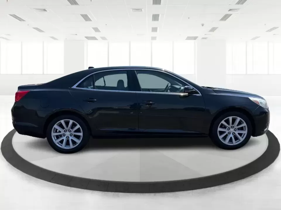 2013 Chevrolet Malibu 2LT (1G11E5SA0DF) with an ECOTEC 2.5L I-4 gasoline direct injection engine, 6-Speed Automatic transmission, located at 880 E. National Road, Vandalia, OH, 45377, (937) 908-9800, 39.891918, -84.183594 - Need a dependable sedan for the daily commute up I75, quick school drop-offs, and comfortable weekend drives to the Dayton Art Institute or a Dragons game? This 2013 Chevrolet Malibu 2LT in Black Granite Metallic fits the real-life routine of busy families, first-time buyers, and budget-conscious dr - Photo#1