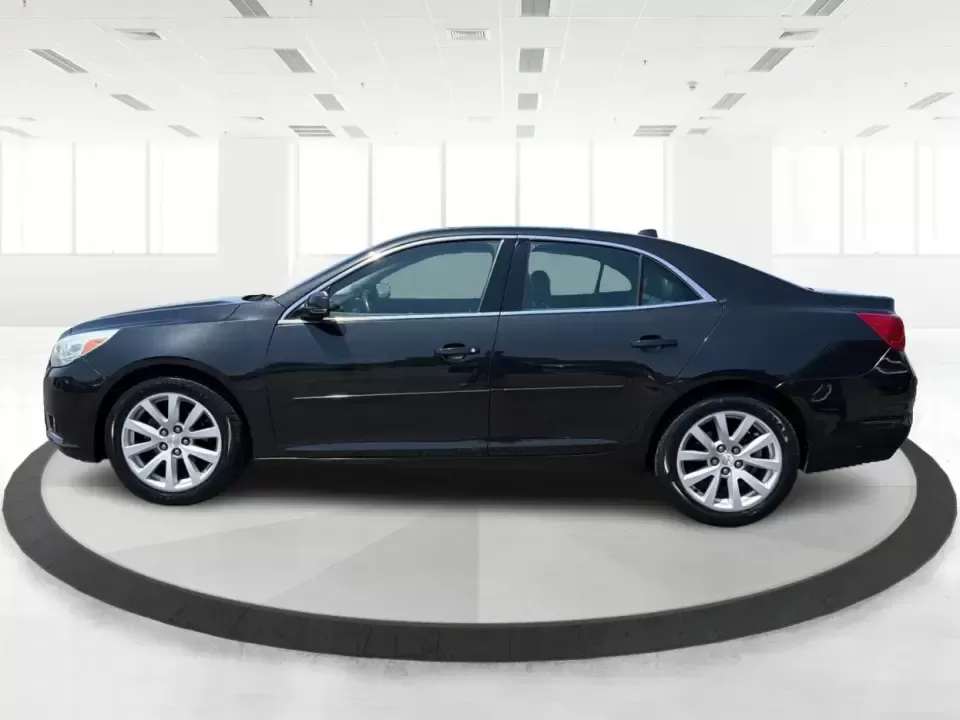 2013 Chevrolet Malibu 2LT (1G11E5SA0DF) with an ECOTEC 2.5L I-4 gasoline direct injection engine, 6-Speed Automatic transmission, located at 880 E. National Road, Vandalia, OH, 45377, (937) 908-9800, 39.891918, -84.183594 - Need a dependable sedan for the daily commute up I75, quick school drop-offs, and comfortable weekend drives to the Dayton Art Institute or a Dragons game? This 2013 Chevrolet Malibu 2LT in Black Granite Metallic fits the real-life routine of busy families, first-time buyers, and budget-conscious dr - Photo#5