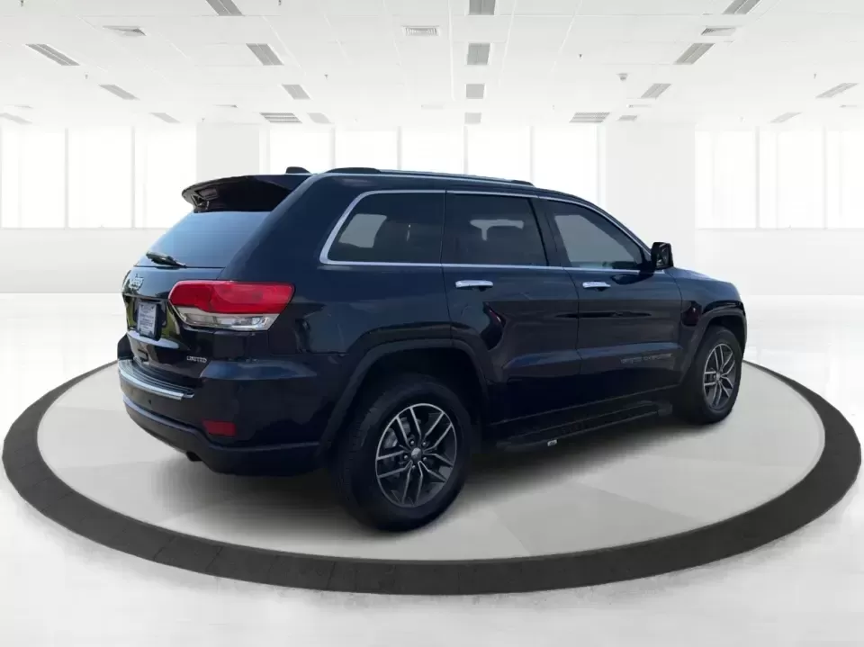 2017 Jeep Grand Cherokee Limited 4x2 (1C4RJEBG2HC) with an 3.6L V6 DOHC 24V engine, 8A transmission, located at 880 E. National Road, Vandalia, OH, 45377, (937) 908-9800, 39.891918, -84.183594 - Picture your next road trip starting in Vandalia-bags packed, playlists ready, and the comfort to make every mile feel easy. This 2017 Jeep Grand Cherokee Limited 4x2 is a smart fit for busy families, daily commuters heading toward Dayton, and weekend explorers who want SUV space and Jeep style with - Photo#2