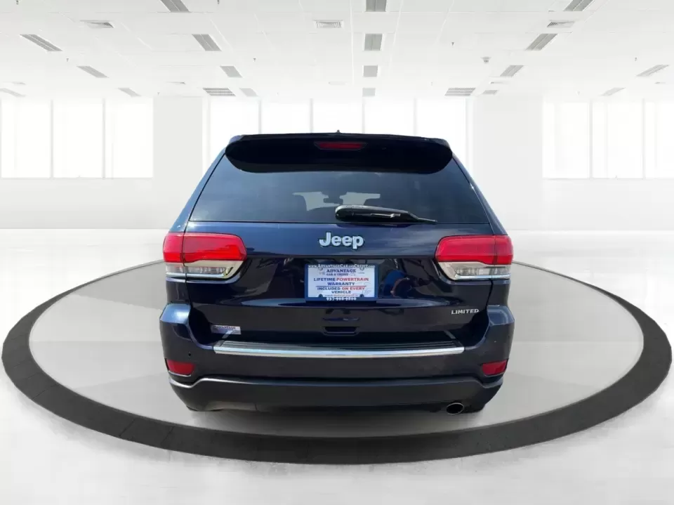 2017 Jeep Grand Cherokee Limited 4x2 (1C4RJEBG2HC) with an 3.6L V6 DOHC 24V engine, 8A transmission, located at 880 E. National Road, Vandalia, OH, 45377, (937) 908-9800, 39.891918, -84.183594 - Picture your next road trip starting in Vandalia-bags packed, playlists ready, and the comfort to make every mile feel easy. This 2017 Jeep Grand Cherokee Limited 4x2 is a smart fit for busy families, daily commuters heading toward Dayton, and weekend explorers who want SUV space and Jeep style with - Photo#3