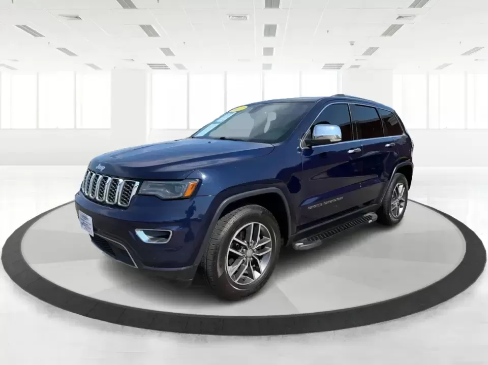 2017 Jeep Grand Cherokee Limited 4x2 (1C4RJEBG2HC) with an 3.6L V6 DOHC 24V engine, 8A transmission, located at 880 E. National Road, Vandalia, OH, 45377, (937) 908-9800, 39.891918, -84.183594 - Picture your next road trip starting in Vandalia-bags packed, playlists ready, and the comfort to make every mile feel easy. This 2017 Jeep Grand Cherokee Limited 4x2 is a smart fit for busy families, daily commuters heading toward Dayton, and weekend explorers who want SUV space and Jeep style with - Photo#8
