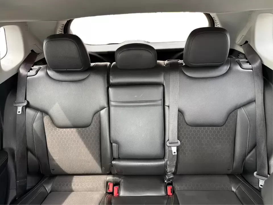 2018 Jeep Compass Latitude 4x4 (3C4NJDBB6JT) with an 2.4L L4 DOHC 16V engine, Manual/Standard transmission, located at 1099 N County Rd 25A , Troy, OH, 45373, (937) 908-9800, 40.057079, -84.212883 - Ready for weekend escapes to Hocking Hills, snowy school drop-offs, or a daily commute down I75? This 2018 Jeep Compass Latitude 4x4 is built for drivers who want SUV versatility with confident 4WD capability-great for growing families, outdoor-minded couples, and commuters who prefer a hands-on dri - Photo#14
