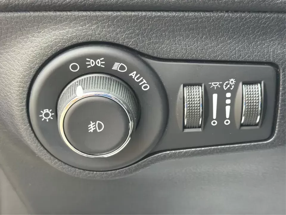 2018 Jeep Compass Latitude 4x4 (3C4NJDBB6JT) with an 2.4L L4 DOHC 16V engine, Manual/Standard transmission, located at 1099 N County Rd 25A , Troy, OH, 45373, (937) 908-9800, 40.057079, -84.212883 - Ready for weekend escapes to Hocking Hills, snowy school drop-offs, or a daily commute down I75? This 2018 Jeep Compass Latitude 4x4 is built for drivers who want SUV versatility with confident 4WD capability-great for growing families, outdoor-minded couples, and commuters who prefer a hands-on dri - Photo#17