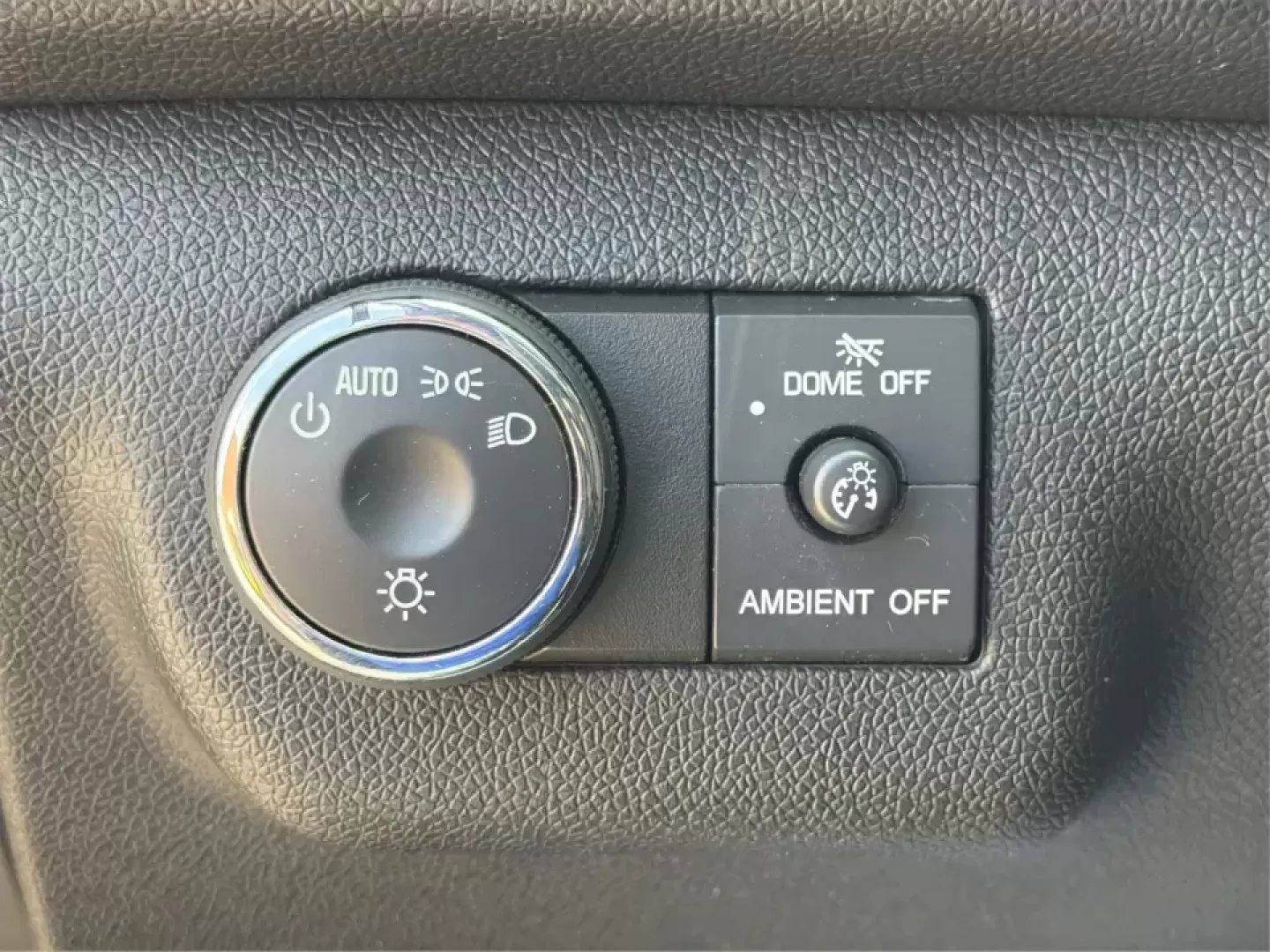 2016 GMC Acadia SLE-2 (1GKKVPKD1GJ) with an 3.6L V-6 gasoline direct injection engine, 6A transmission, located at 401 Woodman Dr, Riverside, OH, 45431, (937) 908-9800, 39.760899, -84.123421 - Need one SUV that can handle school drop-offs, long commutes, and weekend getaways to the MetroParks without feeling cramped? This 2016 GMC Acadia SLE-2 in Ebony Twilight Metallic is a smart fit for busy families and active drivers who want three-row flexibility, confident traction, and everyday com- Photo#16