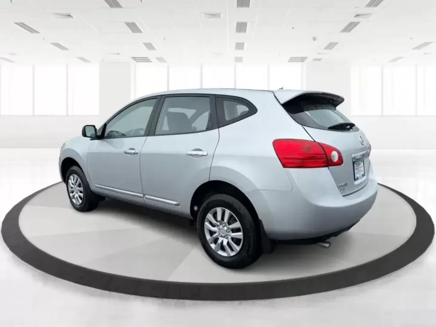 2012 Nissan Rogue S (JN8AS5MV2CW) with an 2.5L I-4 DOHC engine, Continuously Variable Transmission transmission, located at 1230 East Main St, Xenia, OH, 45385, (937) 908-9800, 39.688026, -83.910172 - Weekend getaways to Carillon Historical Park, grocery runs for a growing family, or a steady daily commute down I675 and Route 35-this 2012 Nissan Rogue S is the kind of compact SUV that fits real life in Riverside, Ohio. With its easy-to-park size, versatile cargo space, and confident all-wheel dri - Photo#4