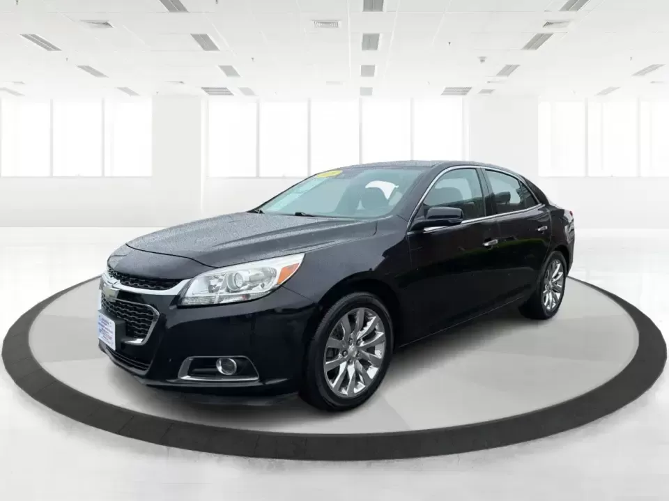 2016 Chevrolet Malibu Limited LTZ (1G11E5SA0GU) with an 2.5L I-4 gasoline direct injection engine, 6A transmission, located at 1184 Kauffman Ave, Fairborn, OH, 45324, (937) 908-9800, 39.807072, -84.030914 - Need a comfortable, fuel-friendly sedan for the daily commute from Fairborn to Wright-Patterson AFB, quick errands near The Greene, or a weekend road trip down I-675 and I-70? This 2016 Chevrolet Malibu Limited LTZ blends a refined ride with upscale features, making it a smart pick for busy professi - Photo#8