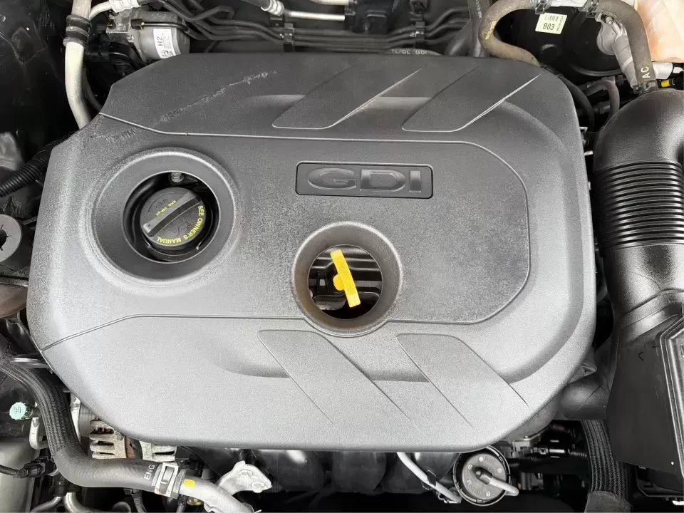 2018 Hyundai Tucson SE (KM8J2CA41JU) with an Nu 2L I-4 gasoline direct injection engine, 6A transmission, located at 4508 South Dixie Dr, Moraine, OH, 45439, (937) 908-9800, 39.689976, -84.218452 - Pack up the kids for a day at Carillon Historical Park, load camping gear for a weekend at Germantown MetroPark, or settle into a comfortable long commute down I-75-this 2018 Hyundai Tucson SE is the kind of compact SUV that fits real life in the Miami Valley. With its versatile SUV body style, conf - Photo#11