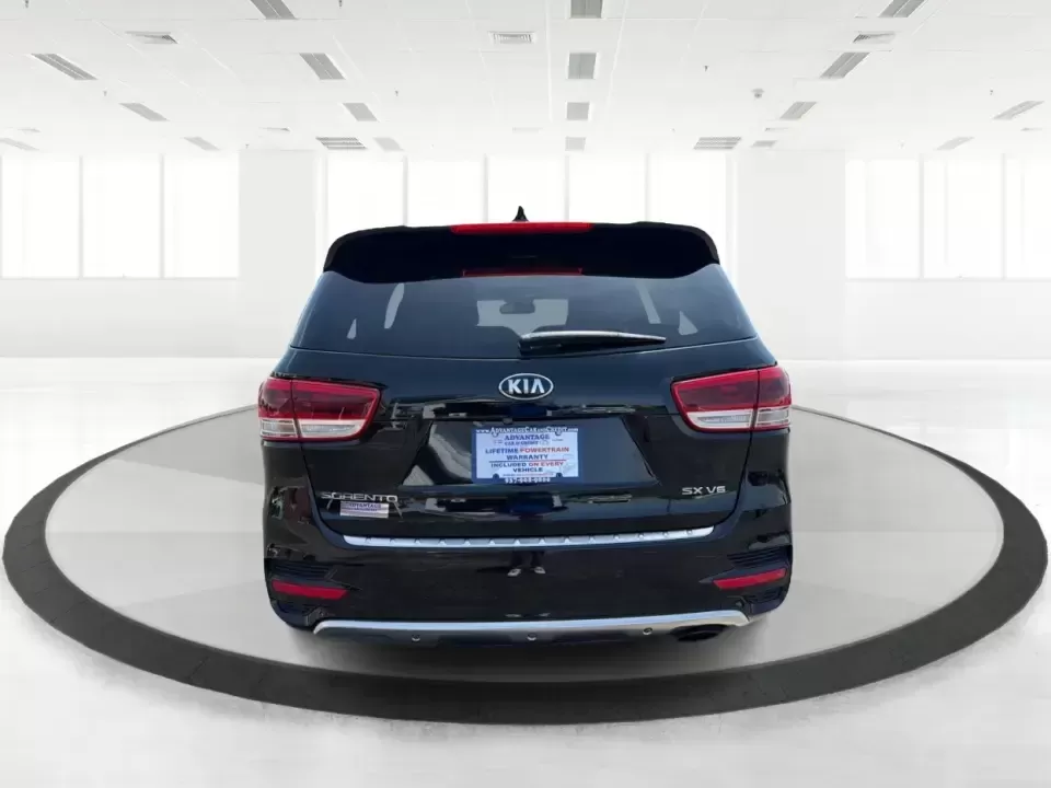 2016 Kia Sorento 3.3L SX (5XYPKDA57GG) with an Lambda II 3.3L V-6 gasoline direct injection engine, 6-Speed Automatic transmission, located at 4508 South Dixie Dr, Moraine, OH, 45439, (937) 908-9800, 39.689976, -84.218452 - Pack up the kids, load the cooler, and point the hood toward a weekend getaway-this 2016 Kia Sorento SX is the kind of SUV that fits real life in Moraine. Whether you're juggling school drop-offs, commuting up I-75 toward Dayton, or planning road trips to Carillon Historical Park and Riverscape Metr - Photo#3