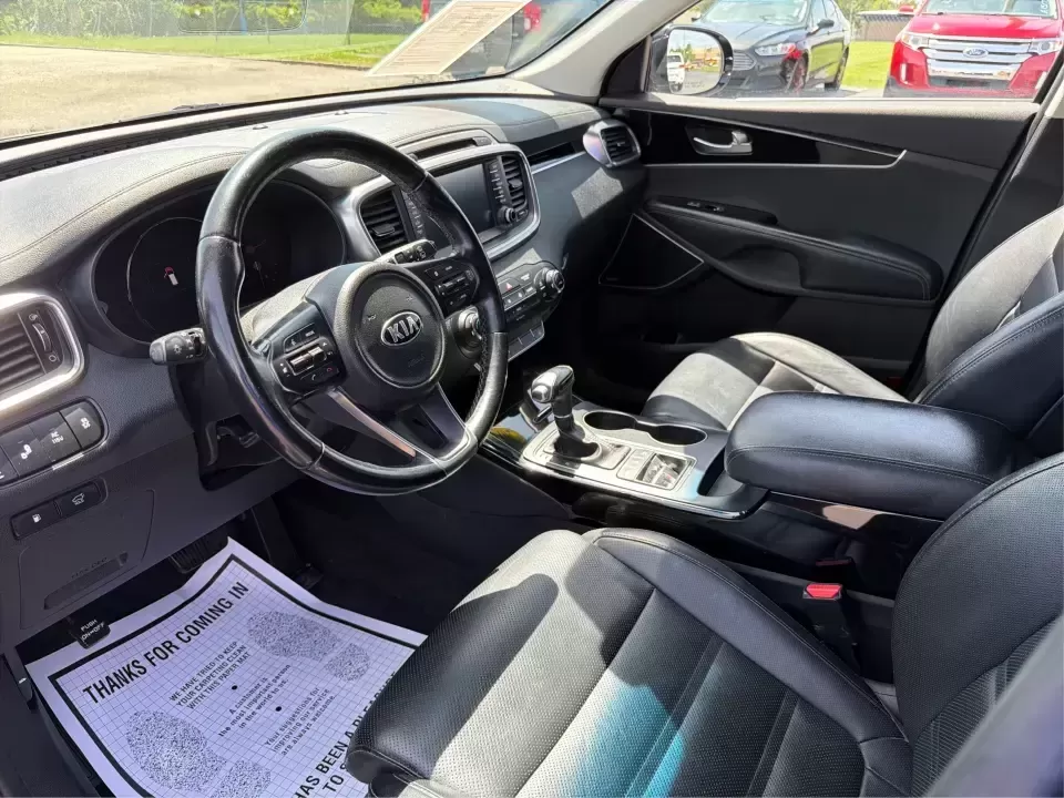 2016 Kia Sorento 3.3L SX (5XYPKDA57GG) with an Lambda II 3.3L V-6 gasoline direct injection engine, 6-Speed Automatic transmission, located at 4508 South Dixie Dr, Moraine, OH, 45439, (937) 908-9800, 39.689976, -84.218452 - Pack up the kids, load the cooler, and point the hood toward a weekend getaway-this 2016 Kia Sorento SX is the kind of SUV that fits real life in Moraine. Whether you're juggling school drop-offs, commuting up I-75 toward Dayton, or planning road trips to Carillon Historical Park and Riverscape Metr - Photo#9