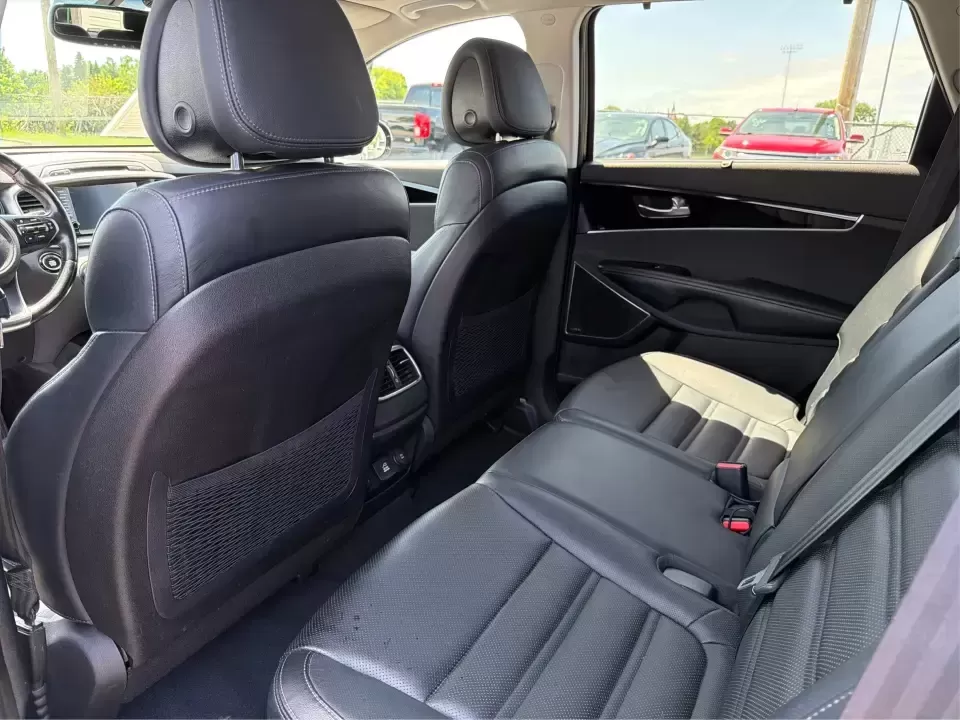 2016 Kia Sorento 3.3L SX (5XYPKDA57GG) with an Lambda II 3.3L V-6 gasoline direct injection engine, 6-Speed Automatic transmission, located at 4508 South Dixie Dr, Moraine, OH, 45439, (937) 908-9800, 39.689976, -84.218452 - Pack up the kids, load the cooler, and point the hood toward a weekend getaway-this 2016 Kia Sorento SX is the kind of SUV that fits real life in Moraine. Whether you're juggling school drop-offs, commuting up I-75 toward Dayton, or planning road trips to Carillon Historical Park and Riverscape Metr - Photo#10
