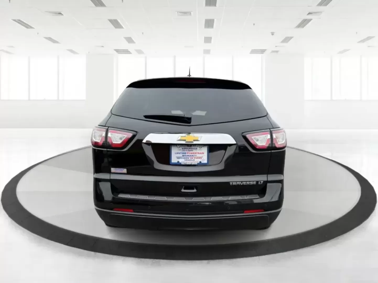 2016 Chevrolet Traverse 1LT (1GNKRGKD1GJ) with an 3.6L V-6 gasoline direct injection engine, 6A transmission, located at 8750 N County Rd 25A, Piqua, OH, 45356, (937) 908-9800, 40.164391, -84.232513 - Load up the kids, the cooler, and the weekend plans-this 2016 Chevrolet Traverse 1LT is the kind of family-ready SUV that makes school runs, long commutes, and Ohio road trips feel simpler. With three-row flexibility, a confident 3.6L V6, and everyday comfort features, it's a smart pick for growing- Photo#3