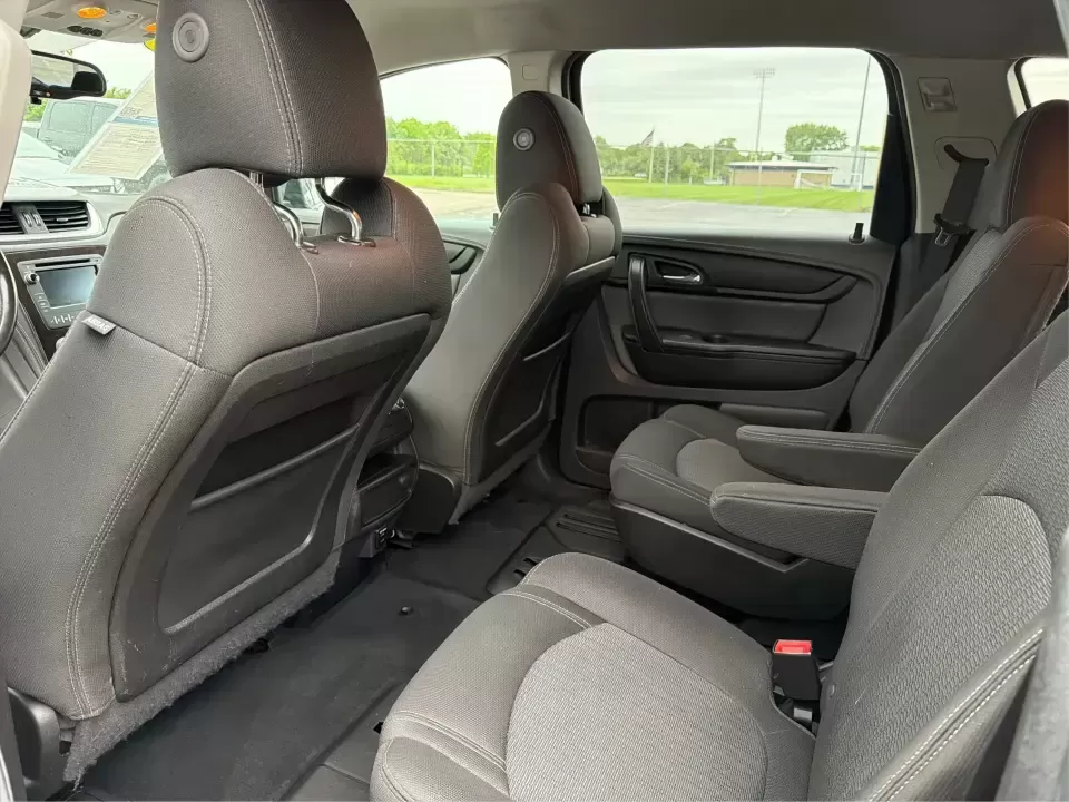 2016 Chevrolet Traverse 1LT (1GNKRGKD1GJ) with an 3.6L V-6 gasoline direct injection engine, 6A transmission, located at 8750 N County Rd 25A, Piqua, OH, 45356, (937) 908-9800, 40.164391, -84.232513 - Load up the kids, the cooler, and the weekend plans-this 2016 Chevrolet Traverse 1LT is the kind of family-ready SUV that makes school runs, long commutes, and Ohio road trips feel simpler. With three-row flexibility, a confident 3.6L V6, and everyday comfort features, it's a smart pick for growing - Photo#10