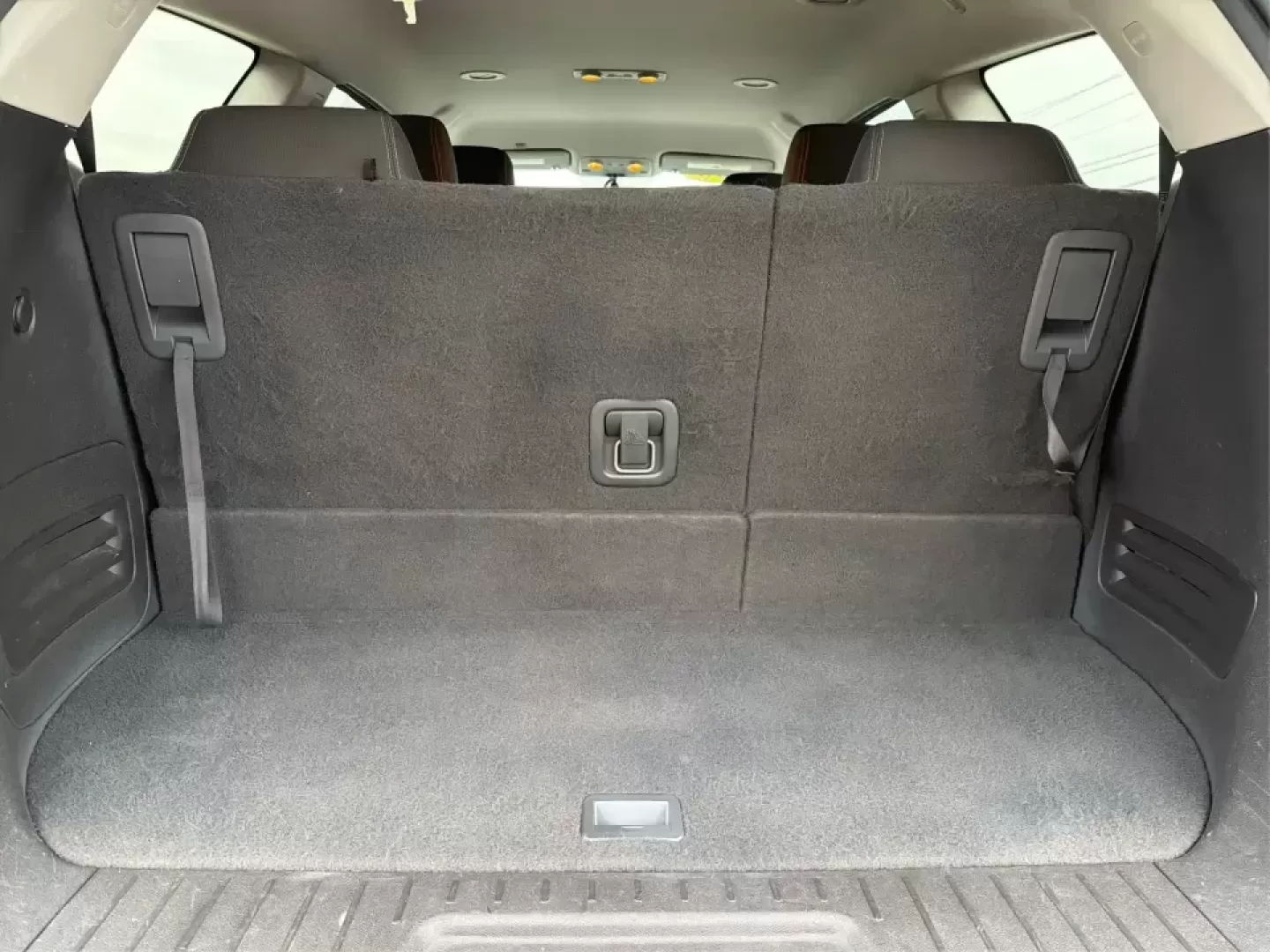 2016 Chevrolet Traverse 1LT (1GNKRGKD1GJ) with an 3.6L V-6 gasoline direct injection engine, 6A transmission, located at 8750 N County Rd 25A, Piqua, OH, 45356, (937) 908-9800, 40.164391, -84.232513 - Load up the kids, the cooler, and the weekend plans-this 2016 Chevrolet Traverse 1LT is the kind of family-ready SUV that makes school runs, long commutes, and Ohio road trips feel simpler. With three-row flexibility, a confident 3.6L V6, and everyday comfort features, it's a smart pick for growing- Photo#12