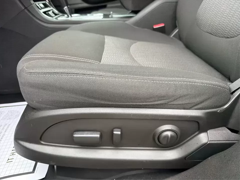 2016 Chevrolet Traverse 1LT (1GNKRGKD1GJ) with an 3.6L V-6 gasoline direct injection engine, 6A transmission, located at 8750 N County Rd 25A, Piqua, OH, 45356, (937) 908-9800, 40.164391, -84.232513 - Load up the kids, the cooler, and the weekend plans-this 2016 Chevrolet Traverse 1LT is the kind of family-ready SUV that makes school runs, long commutes, and Ohio road trips feel simpler. With three-row flexibility, a confident 3.6L V6, and everyday comfort features, it's a smart pick for growing - Photo#18