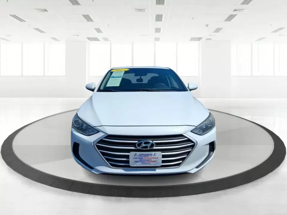 2017 Hyundai Elantra SE (5NPD84LF7HH) with an Nu 2L I-4 DOHC engine, 6A transmission, located at 880 E. National Road, Vandalia, OH, 45377, (937) 908-9800, 39.891918, -84.183594 - Need a smart, efficient sedan for the daily commute from Vandalia to Dayton, quick school drop-offs, or weekend runs out to the National Museum of the U.S. Air Force? This 2017 Hyundai Elantra SE is the kind of practical, comfortable ride that fits real life-easy to park, easy to drive, and efficien - Photo#7