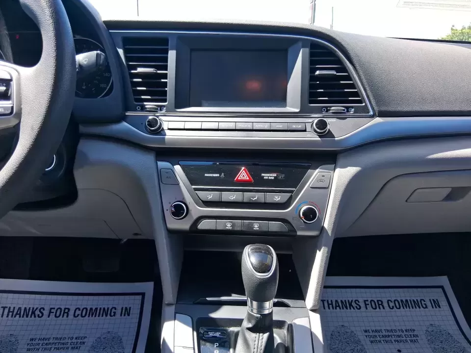 2017 Hyundai Elantra SE (5NPD84LF7HH) with an Nu 2L I-4 DOHC engine, 6A transmission, located at 880 E. National Road, Vandalia, OH, 45377, (937) 908-9800, 39.891918, -84.183594 - Need a smart, efficient sedan for the daily commute from Vandalia to Dayton, quick school drop-offs, or weekend runs out to the National Museum of the U.S. Air Force? This 2017 Hyundai Elantra SE is the kind of practical, comfortable ride that fits real life-easy to park, easy to drive, and efficien - Photo#13