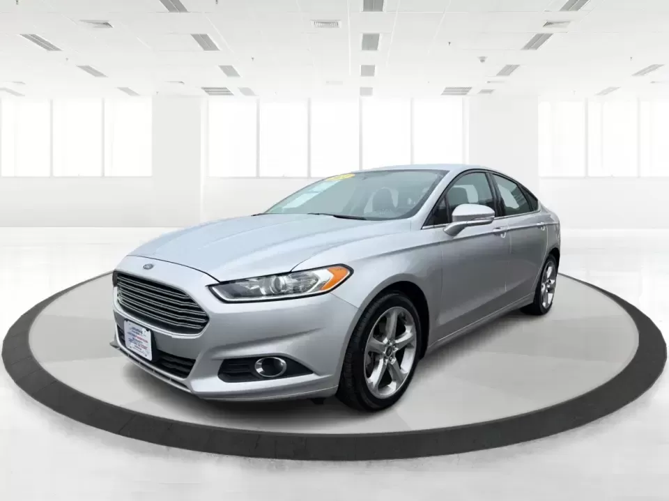2014 Ford Fusion SE (3FA6P0H90ER) with an 2.0L L4 DOHC 16V engine, located at 1951 S Dayton Lakeview Rd., New Carlisle, OH, 45344, (937) 908-9800, 39.890999, -84.050255 - Need a smart, comfortable sedan for the daily drive from New Carlisle to Dayton, Wright-Patterson AFB, or Springfield-plus something that's still enjoyable for weekend trips to Buck Creek or an evening out near The Greene? This 2014 Ford Fusion SE blends commuter-friendly efficiency with upscale fea - Photo#8