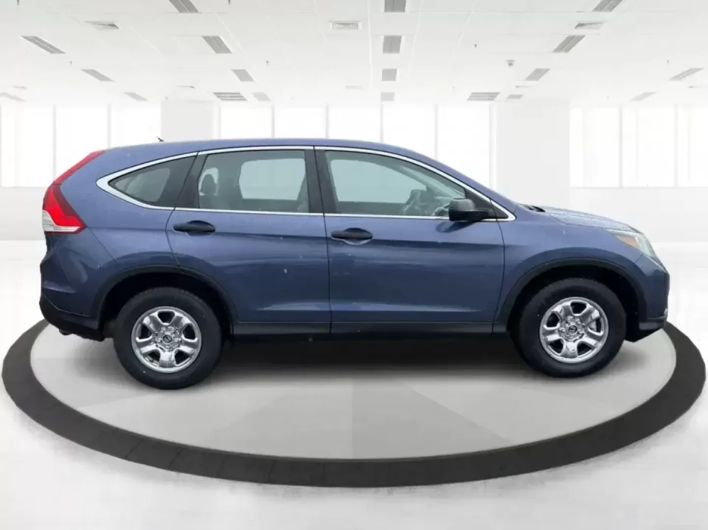 2014 Honda CR-V LX (2HKRM4H30EH) with an 2.4L I-4 DOHC engine, 5-Speed Automatic transmission, located at 401 Woodman Dr, Riverside, OH, 45431, (937) 908-9800, 39.760899, -84.123421 - Picture your next weekend: a quick run down Woodman Dr for errands, a family day at Riverscape MetroPark, or an easy I675 commute with room for groceries, strollers, and sports gear. This 2014 Honda CRV LX in Twilight Blue Metallic is the kind of practical SUV that fits real life in Riverside, Ohio- - Photo#1