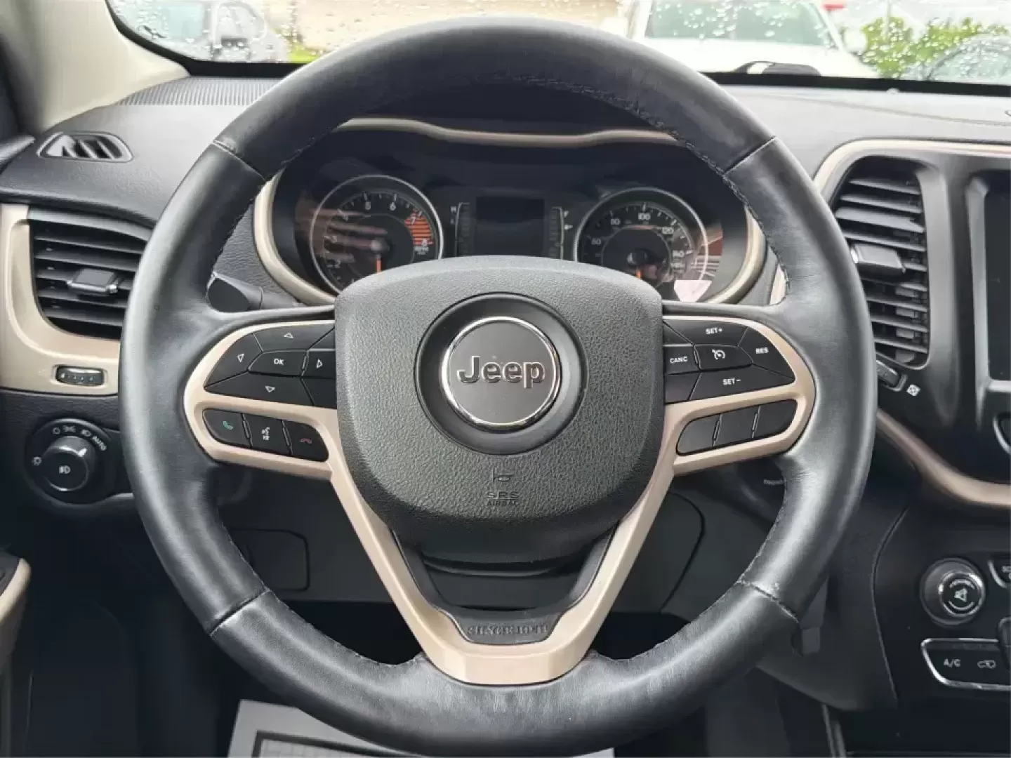 2017 Jeep Cherokee Latitude 4x4 (1C4PJMCS5HW) with an 3.2L V6 DOHC 24V engine, 9A transmission, located at 1184 Kauffman Ave, Fairborn, OH, 45324, (937) 908-9800, 39.807072, -84.030914 - Weekend getaways to John Bryan State Park, snowy commutes to Wright-Patterson AFB, or everyday school-and-grocery runs around Fairborn-this 2017 Jeep Cherokee Latitude 4x4 is built for the kind of life that doesn't stop when the weather changes. With confident 4x4 capability, a comfortable cabin, an - Photo#15