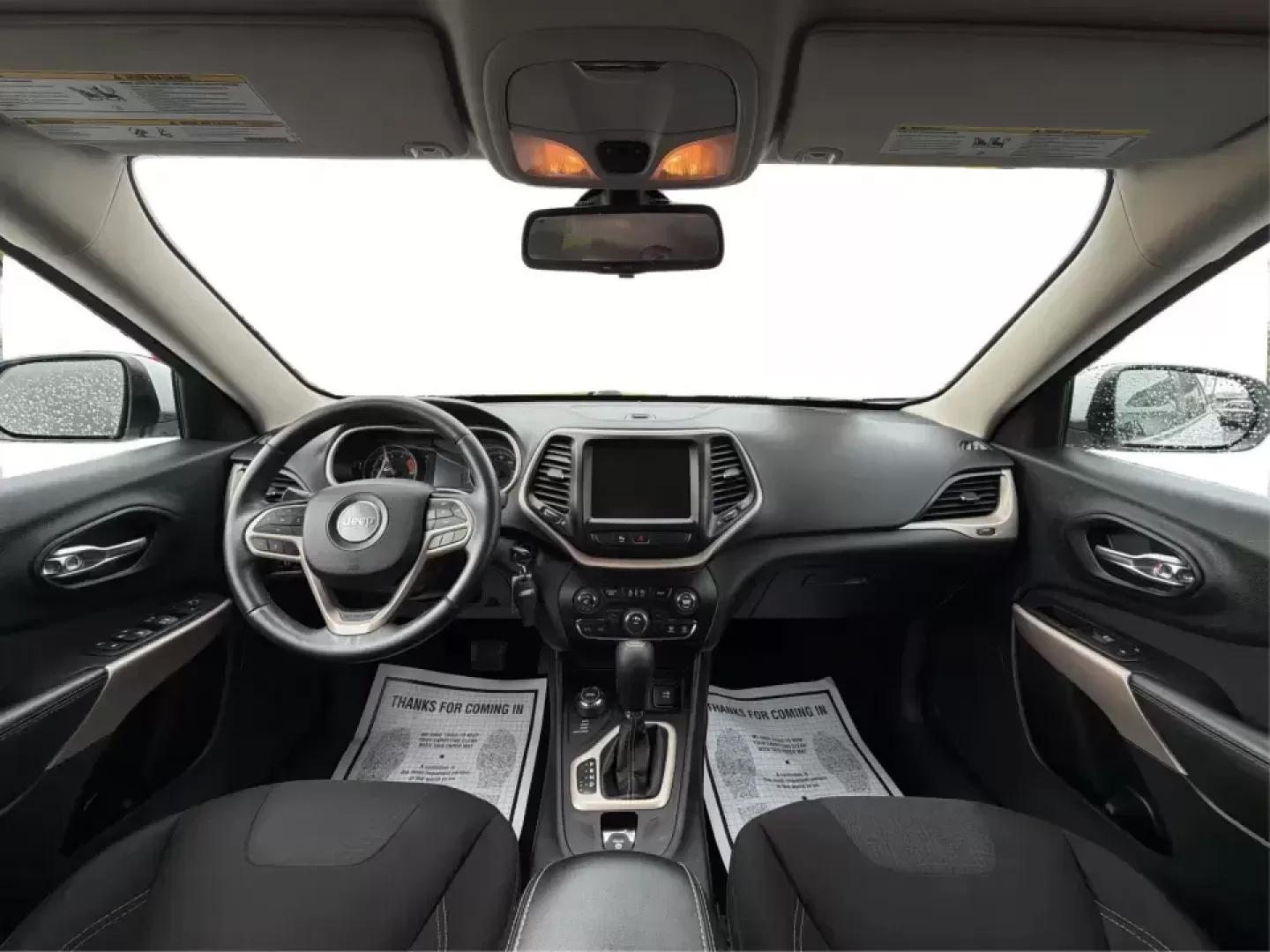 2017 Jeep Cherokee Latitude 4x4 (1C4PJMCS5HW) with an 3.2L V6 DOHC 24V engine, 9A transmission, located at 1184 Kauffman Ave, Fairborn, OH, 45324, (937) 908-9800, 39.807072, -84.030914 - Weekend getaways to John Bryan State Park, snowy commutes to Wright-Patterson AFB, or everyday school-and-grocery runs around Fairborn-this 2017 Jeep Cherokee Latitude 4x4 is built for the kind of life that doesn't stop when the weather changes. With confident 4x4 capability, a comfortable cabin, an - Photo#21