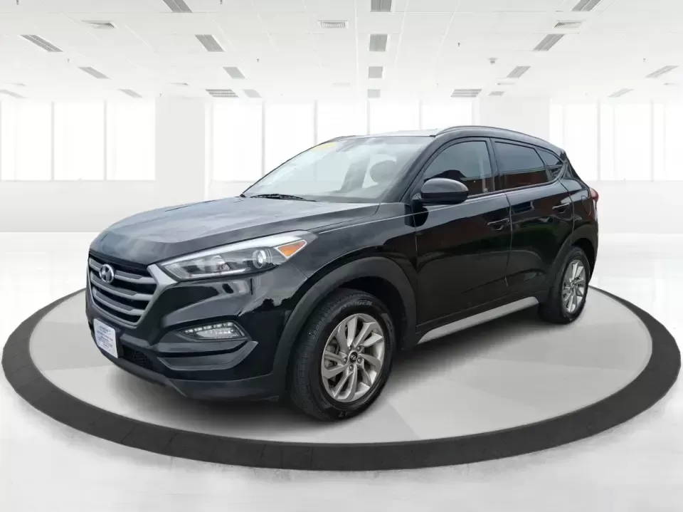 2018 Hyundai Tucson SEL (KM8J33A41JU) with an Nu 2L I-4 gasoline direct injection engine, 6A transmission, located at 880 E. National Road, Vandalia, OH, 45377, (937) 908-9800, 39.891918, -84.183594 - Picture your next week: an easy school drop-off, a smooth commute down US-35, and a weekend escape to Caesar Creek with enough room for coolers, strollers, or hiking gear. This 2018 Hyundai Tucson SEL is the kind of compact SUV that fits real life in Xenia-practical for growing families, comfortable - Photo#8