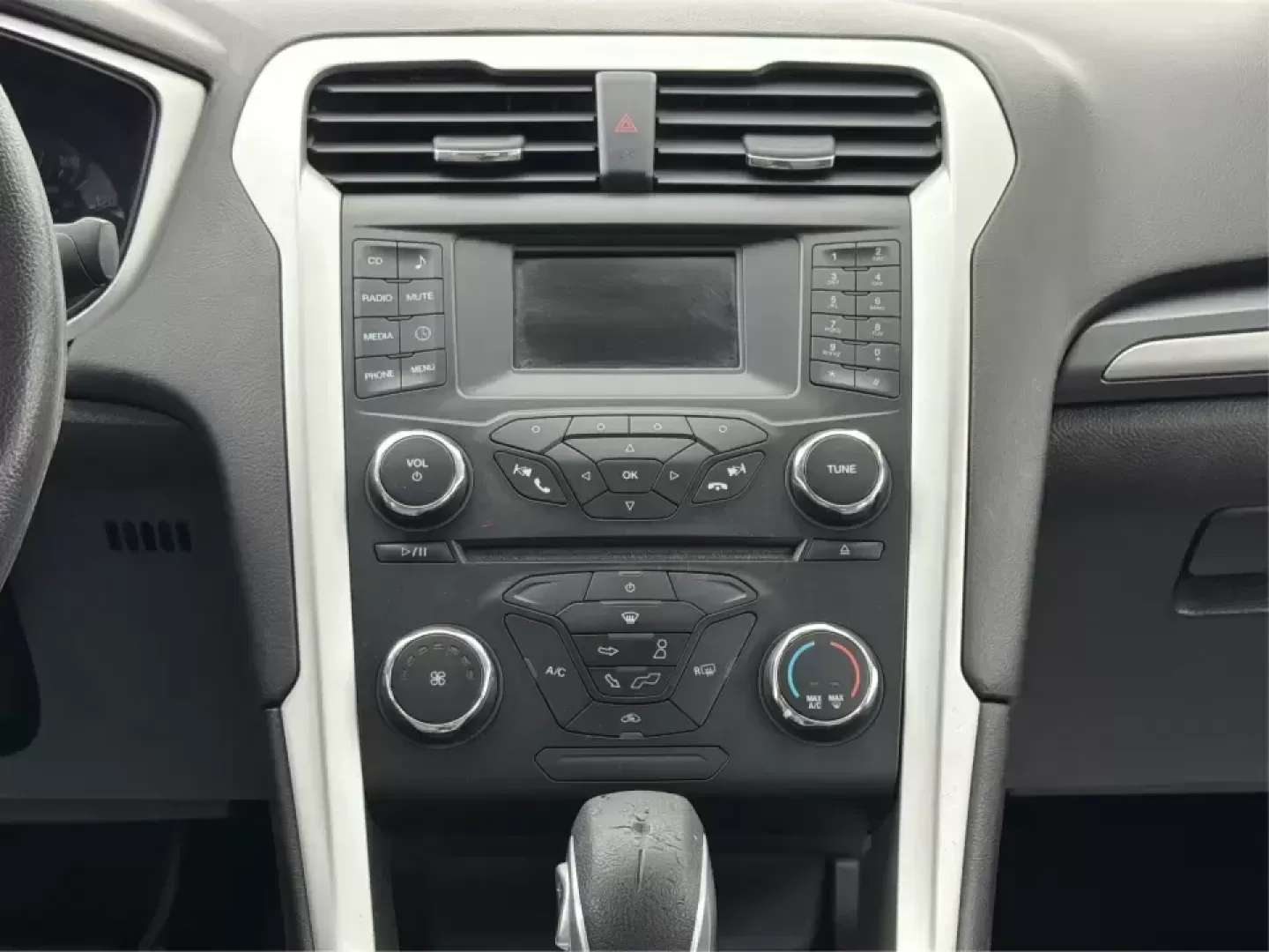 2014 Ford Fusion S (3FA6P0G78ER) with an Duratec 2.5L I-4 DOHC engine, located at 1230 East Main St, Xenia, OH, 45385, (937) 908-9800, 39.688026, -83.910172 - Are you on the hunt for a reliable sedan that fits seamlessly into your everyday life? Look no further than this stunning 2014 Ford Fusion S, available now at Advantage Car and Credit in Fairborn, OH. This vehicle is the perfect choice for budget-conscious buyers or families needing a dependable rid - Photo#13