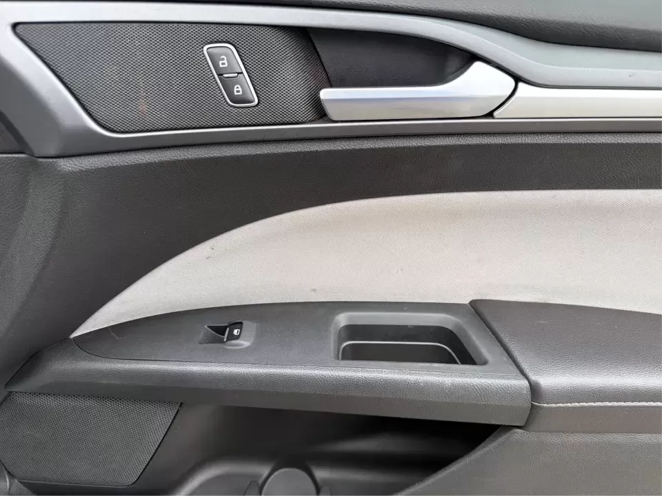 2014 Ford Fusion S (3FA6P0G78ER) with an Duratec 2.5L I-4 DOHC engine, Automatic transmission, located at 8750 N County Rd 25A, Piqua, OH, 45356, (937) 908-9800, 40.164391, -84.232513 - Are you on the hunt for a reliable sedan that fits seamlessly into your everyday life? Look no further than this stunning 2014 Ford Fusion S, available now at Advantage Car and Credit in Fairborn, OH. This vehicle is the perfect choice for budget-conscious buyers or families needing a dependable rid - Photo#19