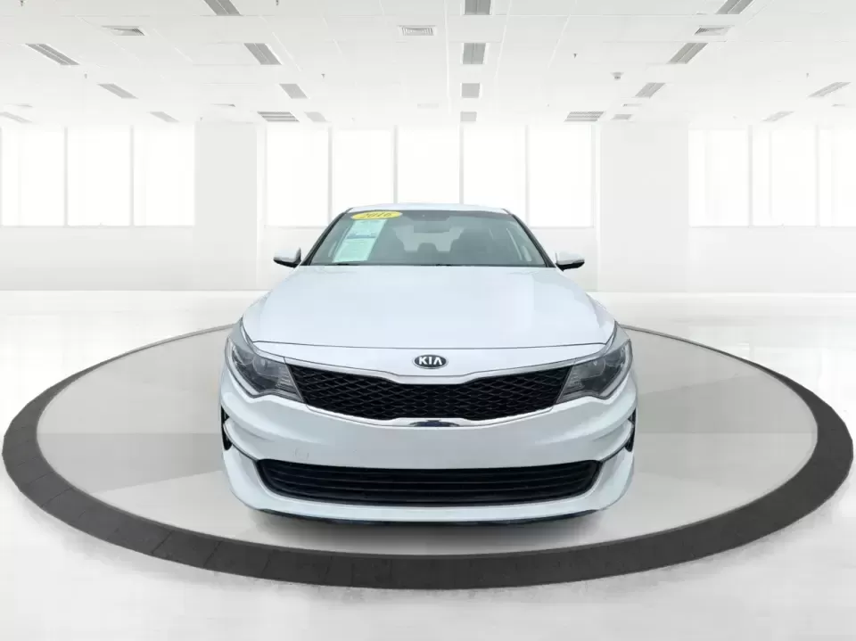 2016 Kia Optima LX (KNAGT4L36G5) with an Theta II 2.4L I-4 gasoline direct injection engine, 6A transmission, located at 401 Woodman Dr, Riverside, OH, 45431, (937) 908-9800, 39.760899, -84.123421 - Need a dependable sedan that can handle the weekday commute down I-675, quick school drop-offs near Mad River, and an easy weekend drive to Carillon Historical Park or a Dayton Dragons game? This 2016 Kia Optima LX in Snow White Pearl delivers the kind of practical comfort and modern tech that fits - Photo#7