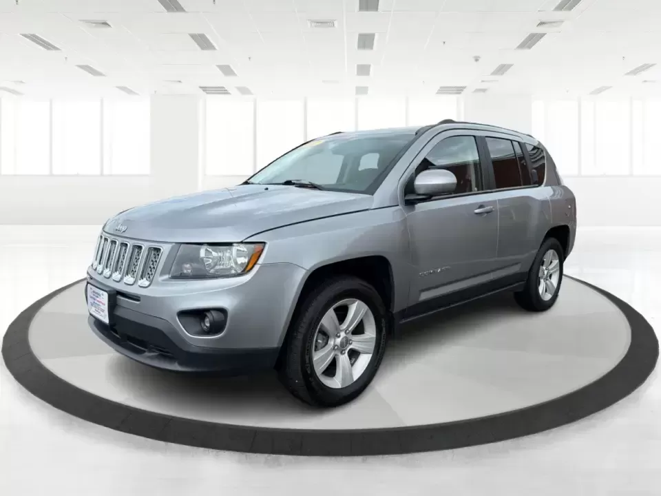 2017 Jeep Compass Latitude 4x4 (1C4NJDEB6HD) with an 2.4L I-4 DOHC engine, 6A transmission, located at 401 Woodman Dr, Riverside, OH, 45431, (937) 908-9800, 39.760899, -84.123421 - Weekday commute down Woodman Dr, weekend escapes to Eastwood MetroPark, and family errands around The Greene-this 2017 Jeep Compass Latitude 4x4 is built for the Riverside, Ohio lifestyle when you want SUV versatility without giving up everyday comfort. Finished in Billet Silver Metallic Clearcoat, - Photo#8