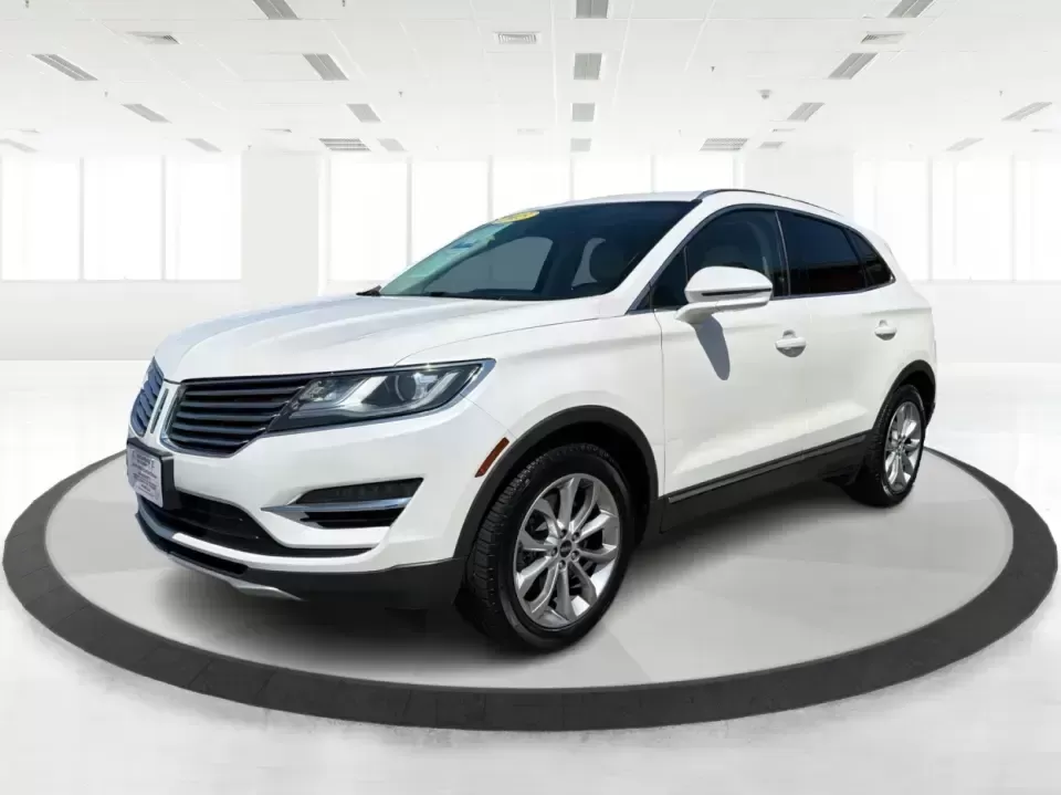 2015 Lincoln MKC Base (5LMTJ2AH4FU) with an 2.3L L4 DOHC 16V engine, 6-Speed Automatic transmission, located at 1951 S Dayton Lakeview Rd., New Carlisle, OH, 45344, (937) 908-9800, 39.890999, -84.050255 - Picture your next Ohio weekend: coffee in hand, rolling out of New Carlisle toward Dayton or Springfield with the comfort of a premium SUV, the confidence of all-wheel traction, and enough tech to make every mile feel effortless. This 2015 Lincoln MKC Base is an ideal fit for commuters who want a qu - Photo#8