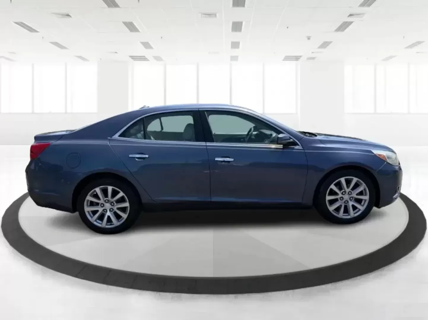 2014 Chevrolet Malibu 1TZ (1G11H5SL5EF) with an 2.5L L4 DOHC 16V engine, 6-Speed Automatic transmission, located at 401 Woodman Dr, Riverside, OH, 45431, (937) 908-9800, 39.760899, -84.123421 - Need a dependable sedan for the daily commute to Wright-Patterson AFB, quick errands down Woodman Dr, or comfortable weekend drives along I-675? This 2014 Chevrolet Malibu 1LZ in eye-catching Atlantis Blue Metallic fits real-life routines-school drop-offs, long commutes, and budget-friendly road tri - Photo#1